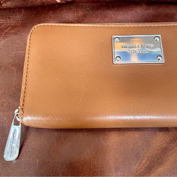 Michael Kors Genuine Leather Zip Around Continental Wallet - Picture 4 of 14